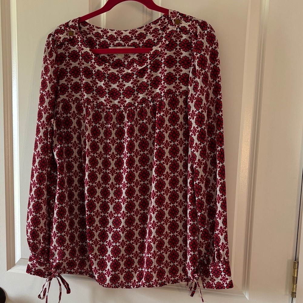 Floral Red and White Women's Top